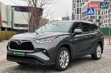 Позашляховик / Кросовер Toyota Highlander 2020 в Києві
