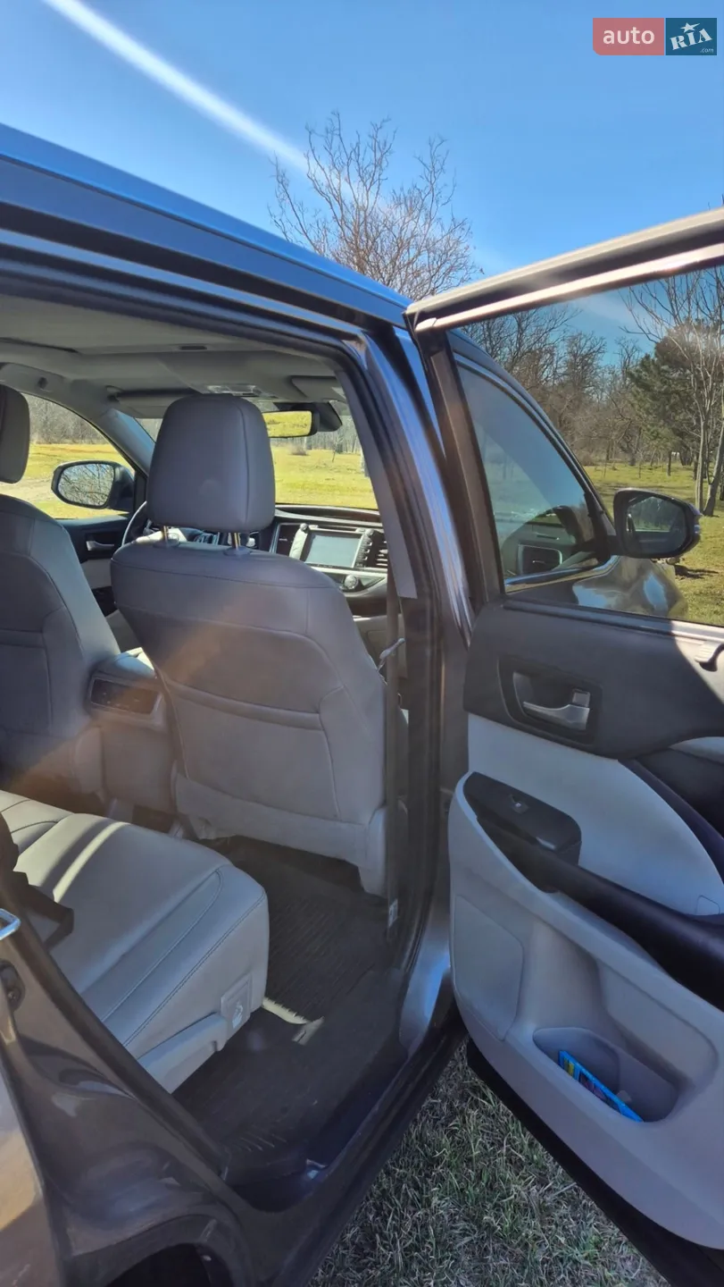 2019 Toyota Highlander - мініатюра 8