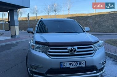 Позашляховик / Кросовер Toyota Highlander 2011 в Києві
