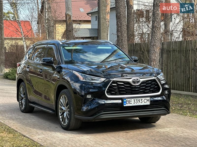 Позашляховик / Кросовер Toyota Highlander 2020 в Києві