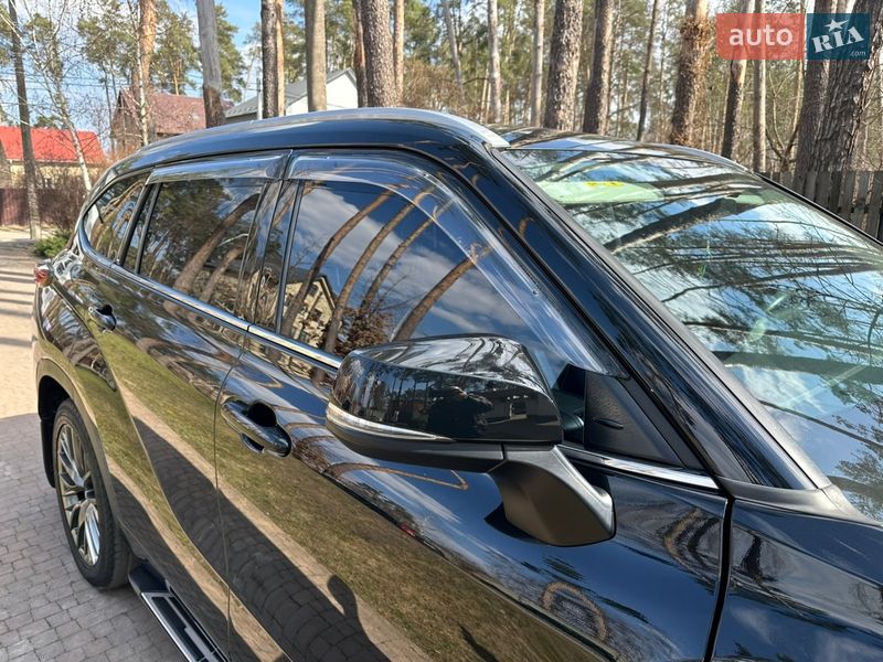 Позашляховик / Кросовер Toyota Highlander 2020 в Києві