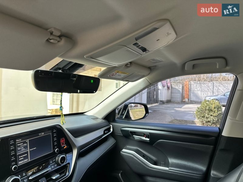 Позашляховик / Кросовер Toyota Highlander 2020 в Києві