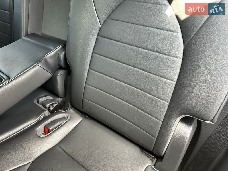 Позашляховик / Кросовер Toyota Highlander 2020 в Києві