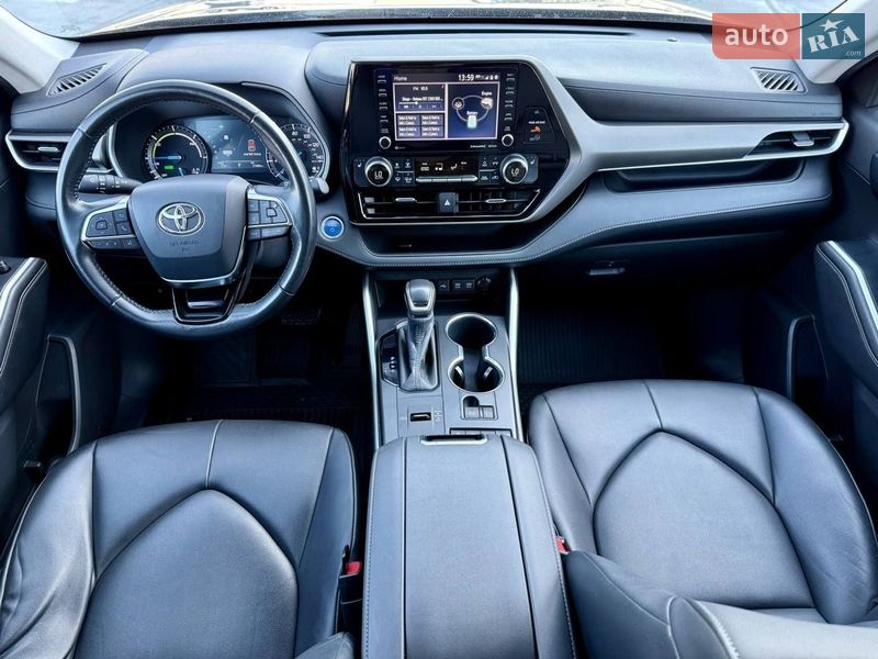 Внедорожник / Кроссовер Toyota Highlander 2020 в Киеве