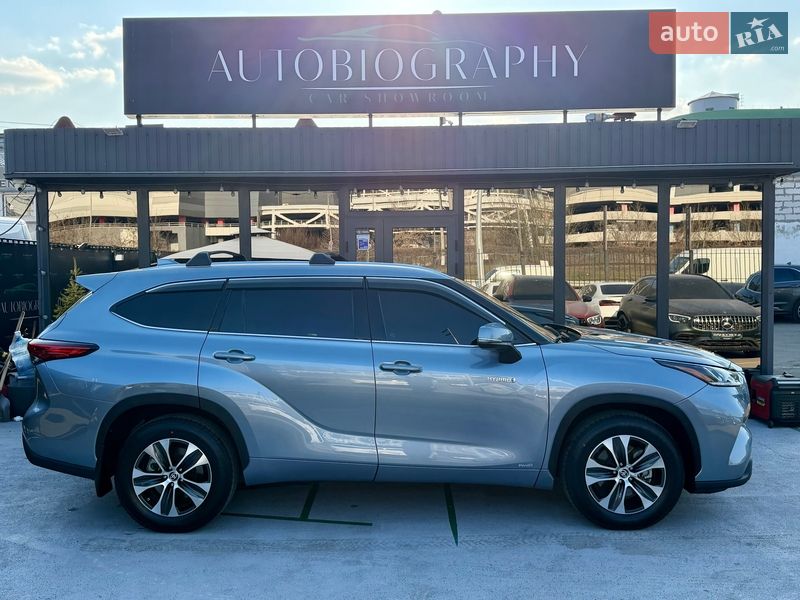 Позашляховик / Кросовер Toyota Highlander 2021 в Києві