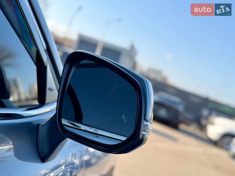 Позашляховик / Кросовер Toyota Highlander 2021 в Києві