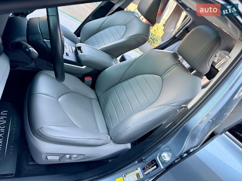 Позашляховик / Кросовер Toyota Highlander 2021 в Києві