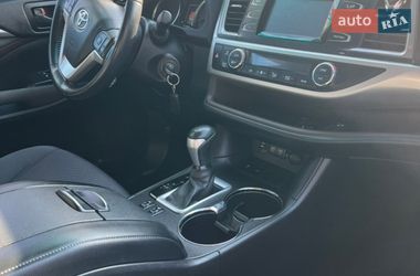Позашляховик / Кросовер Toyota Highlander 2017 в Ніжині