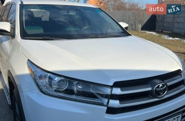 Позашляховик / Кросовер Toyota Highlander 2017 в Ніжині