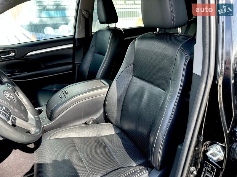 Позашляховик / Кросовер Toyota Highlander 2015 в Харкові