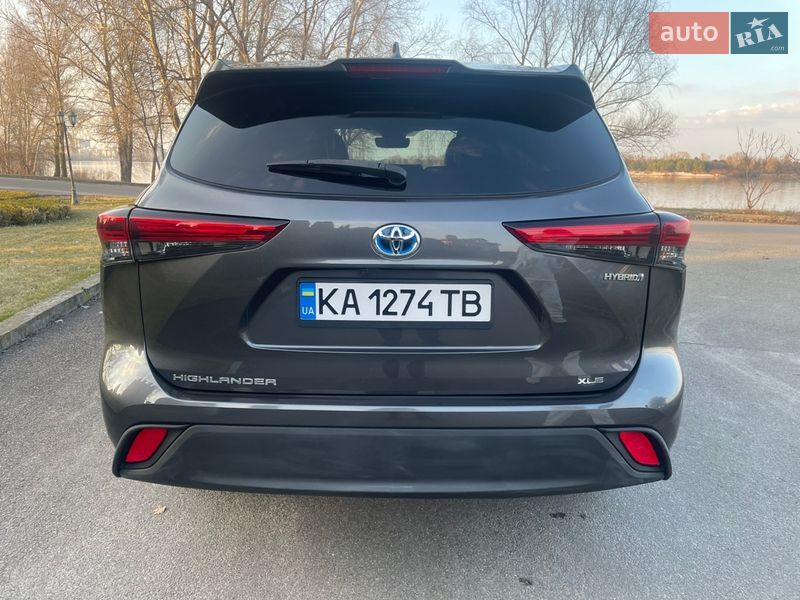Позашляховик / Кросовер Toyota Highlander 2022 в Києві