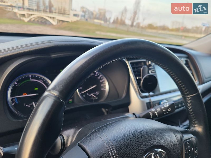 Внедорожник / Кроссовер Toyota Highlander 2018 в Киеве фото 41 Внедорожник / Кроссовер Toyota Highlander 2018 в Киеве
