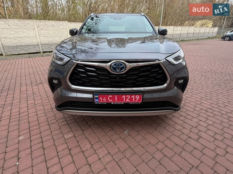 Внедорожник / Кроссовер Toyota Highlander 2025 в Львове