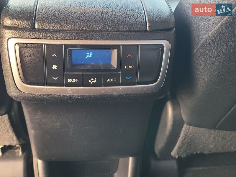 Внедорожник / Кроссовер Toyota Highlander 2018 в Киеве фото 26 Внедорожник / Кроссовер Toyota Highlander 2018 в Киеве