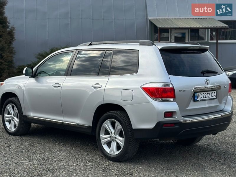 Внедорожник / Кроссовер Toyota Highlander 2011 в Луцке