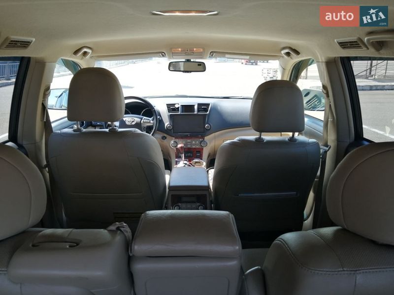 Внедорожник / Кроссовер Toyota Highlander 2013 в Киеве