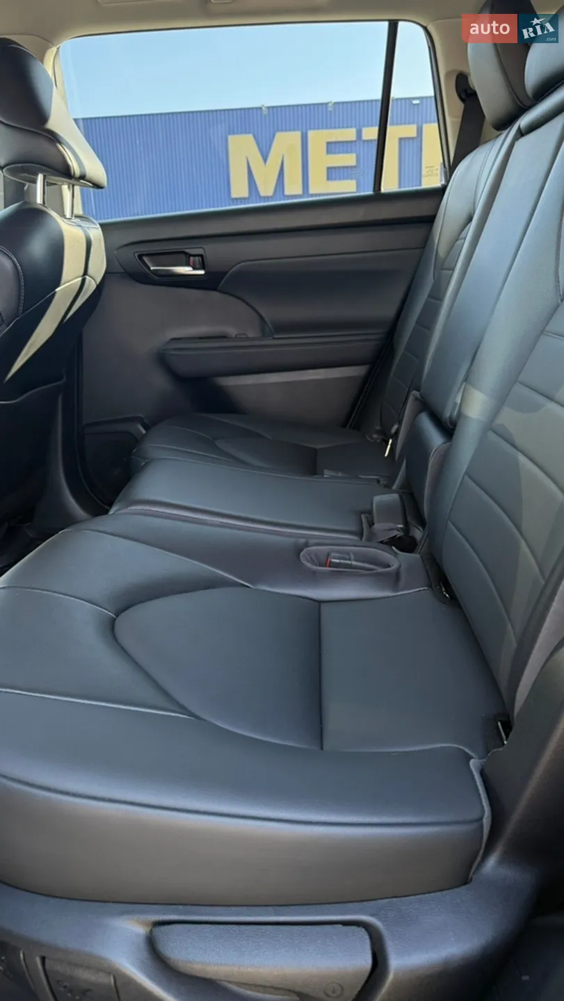 2022 Toyota Highlander - мініатюра 17