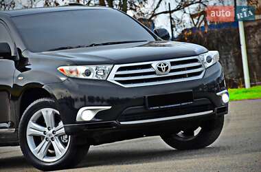 Позашляховик / Кросовер Toyota Highlander 2013 в Дніпрі