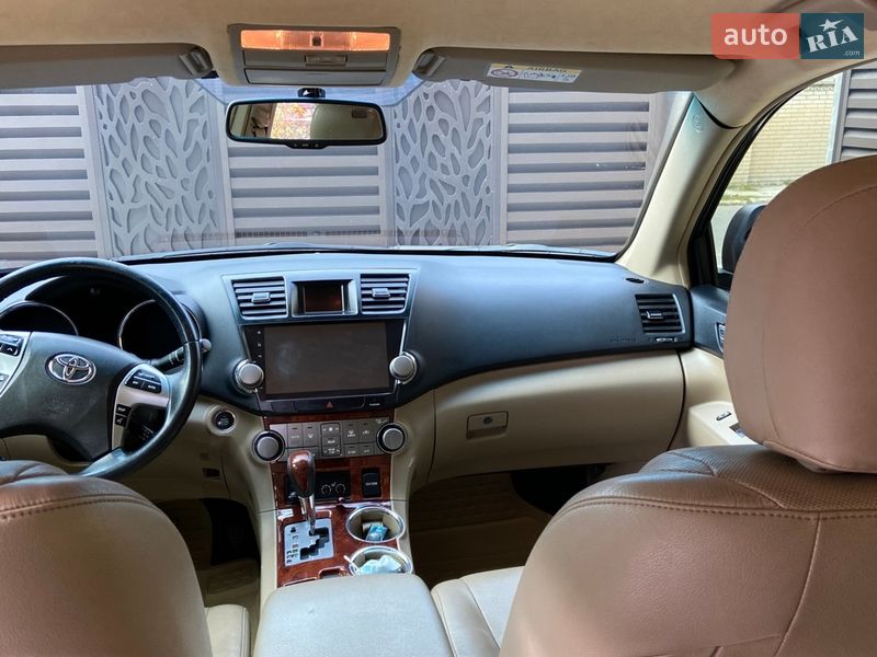 Позашляховик / Кросовер Toyota Highlander 2013 в Ізмаїлі