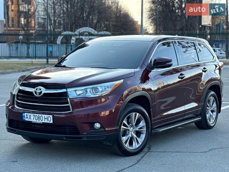 Позашляховик / Кросовер Toyota Highlander 2015 в Києві