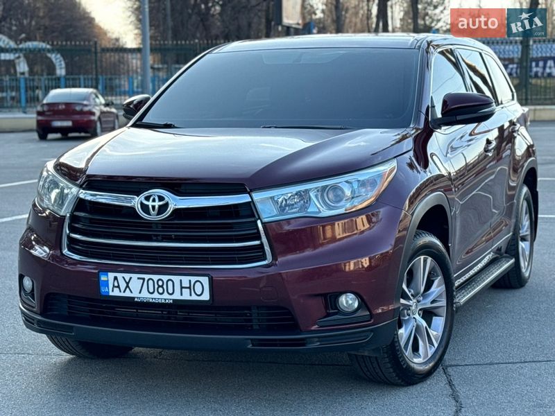 Позашляховик / Кросовер Toyota Highlander 2015 в Києві