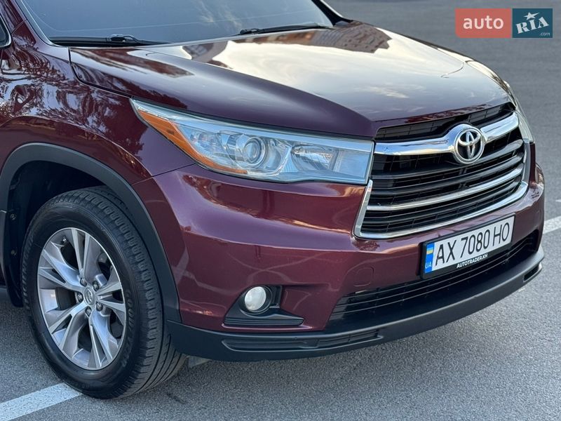 Позашляховик / Кросовер Toyota Highlander 2015 в Києві