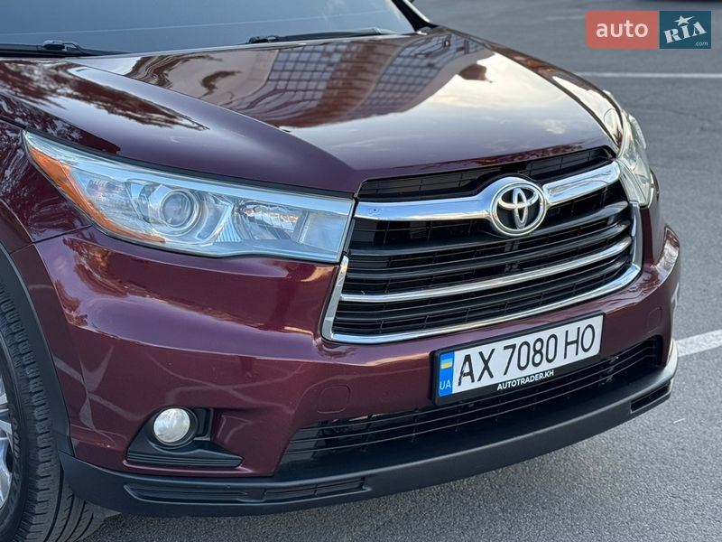 Позашляховик / Кросовер Toyota Highlander 2015 в Києві