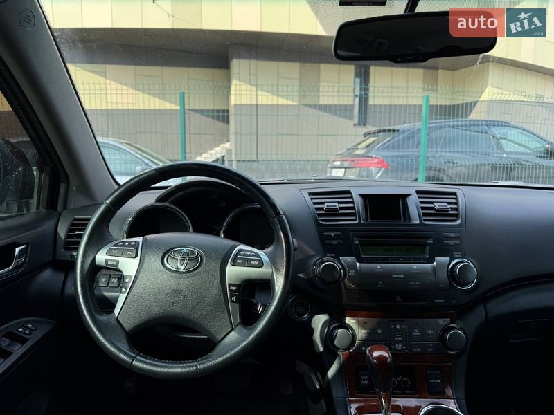 Внедорожник / Кроссовер Toyota Highlander 2012 в Киеве