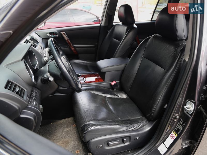 Позашляховик / Кросовер Toyota Highlander 2012 в Києві фото 9 Позашляховик / Кросовер Toyota Highlander 2012 в Києві