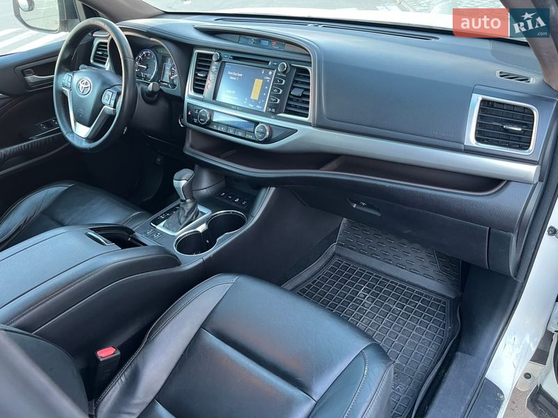 Позашляховик / Кросовер Toyota Highlander 2014 в Києві фото 11 Позашляховик / Кросовер Toyota Highlander 2014 в Києві