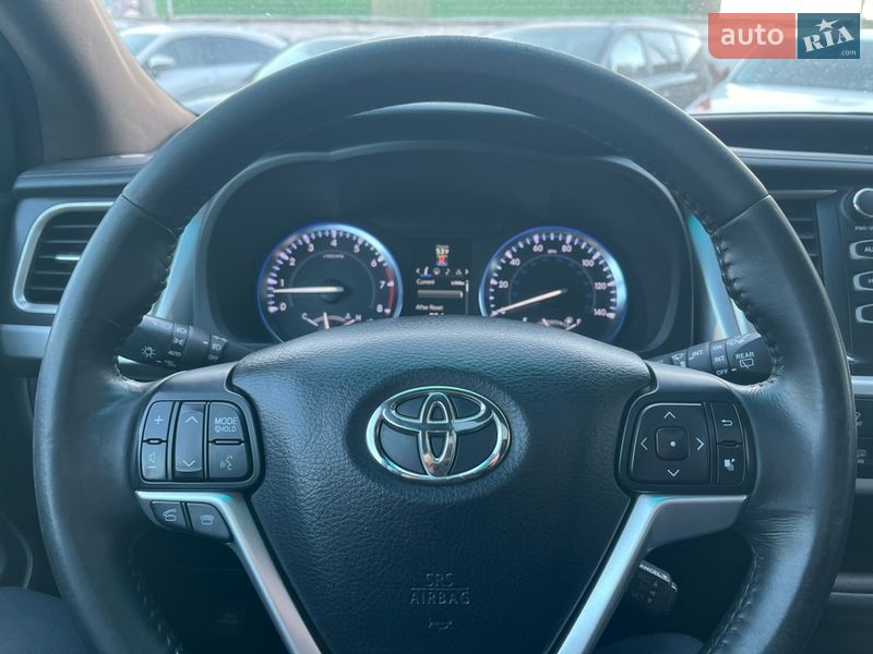 Позашляховик / Кросовер Toyota Highlander 2014 в Києві фото 18 Позашляховик / Кросовер Toyota Highlander 2014 в Києві