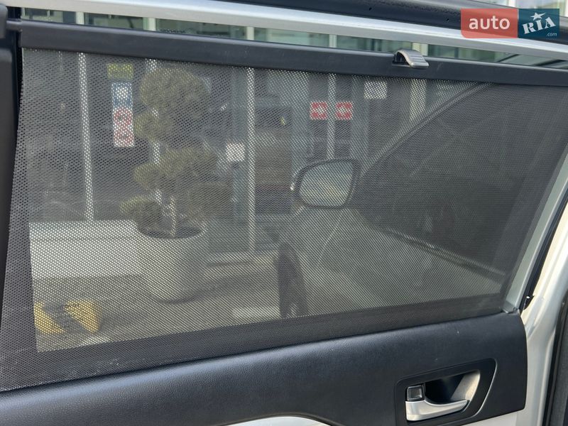 Внедорожник / Кроссовер Toyota Highlander 2018 в Чернигове