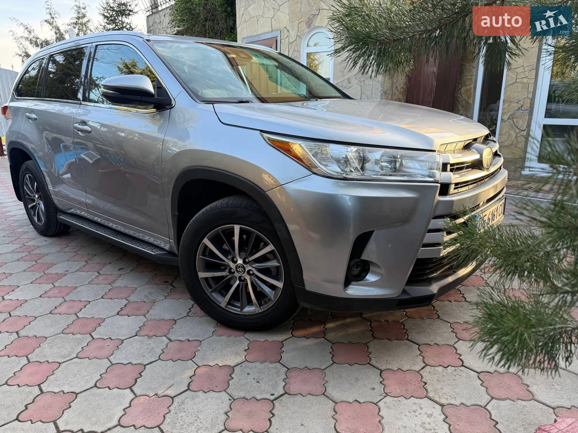 2017 Toyota Highlander - мініатюра 2
