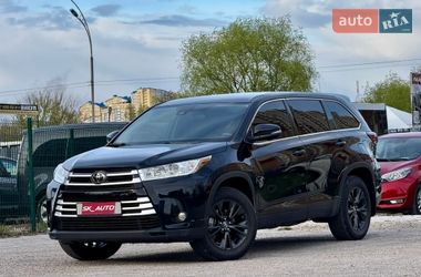 Внедорожник / Кроссовер Toyota Highlander 2016 в Киеве