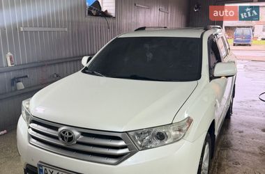 Внедорожник / Кроссовер Toyota Highlander 2011 в Андреевке