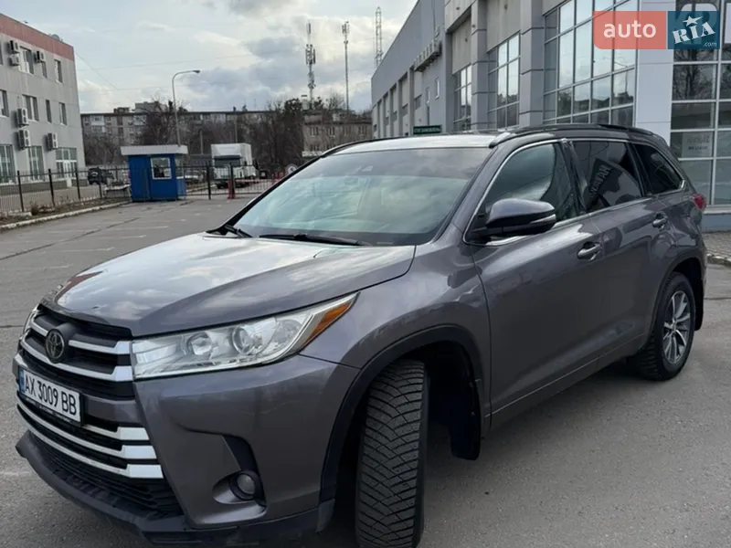 Toyota Highlander 2018