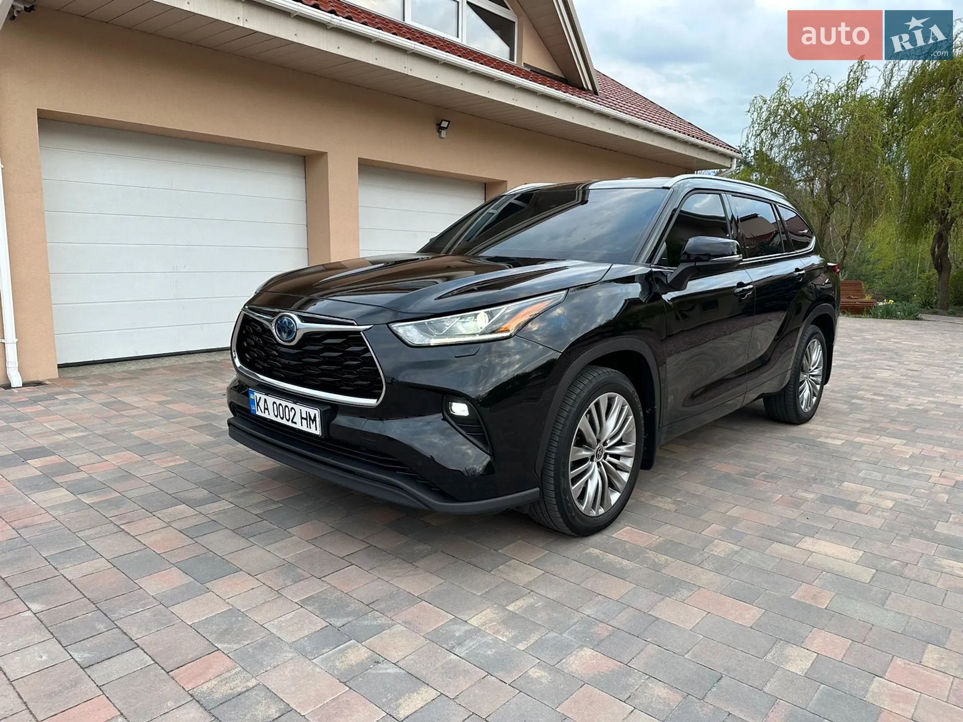 2022 Toyota Highlander - фото 1