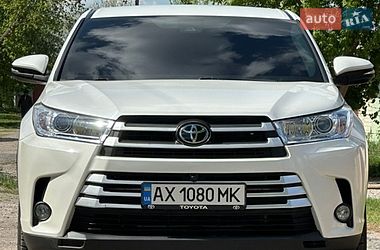 Внедорожник / Кроссовер Toyota Highlander 2019 в Харькове