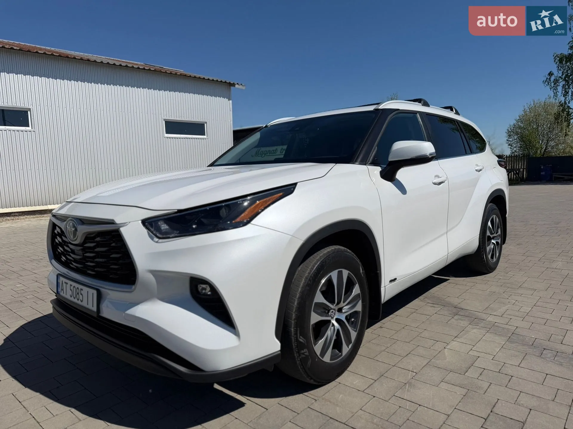 Toyota Highlander 2023 VIN 5TDKBRCH9PS132299 фото оголошення 3 з 5