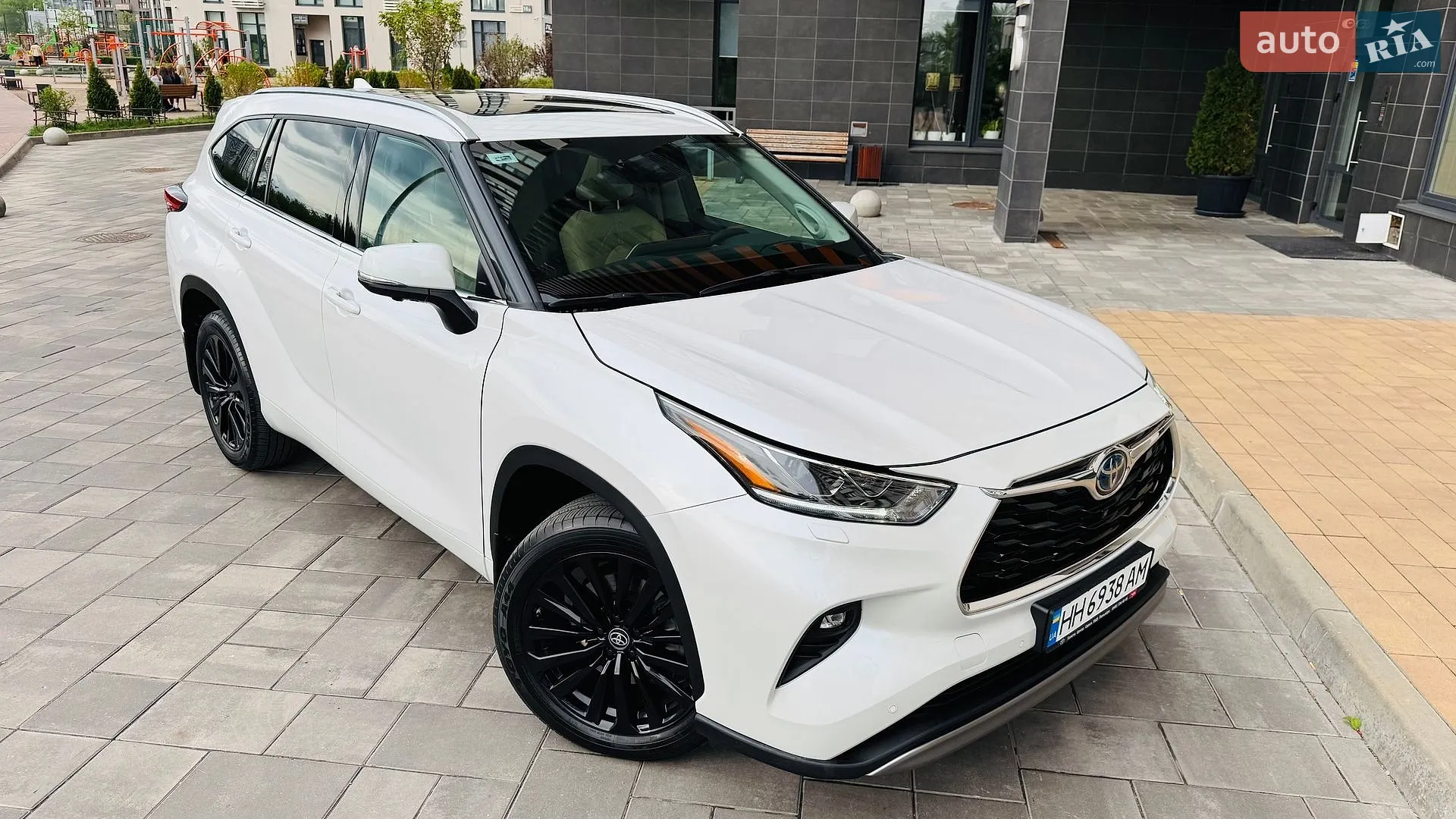 2023 Toyota Highlander - мініатюра 2