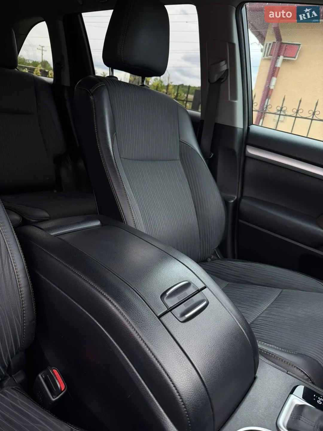 2015 Toyota Highlander - мініатюра 19