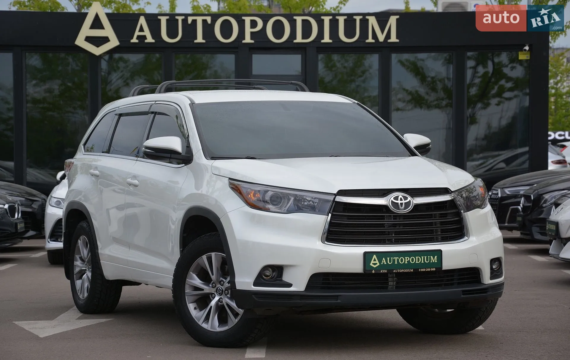 2016 Toyota Highlander - фото 1