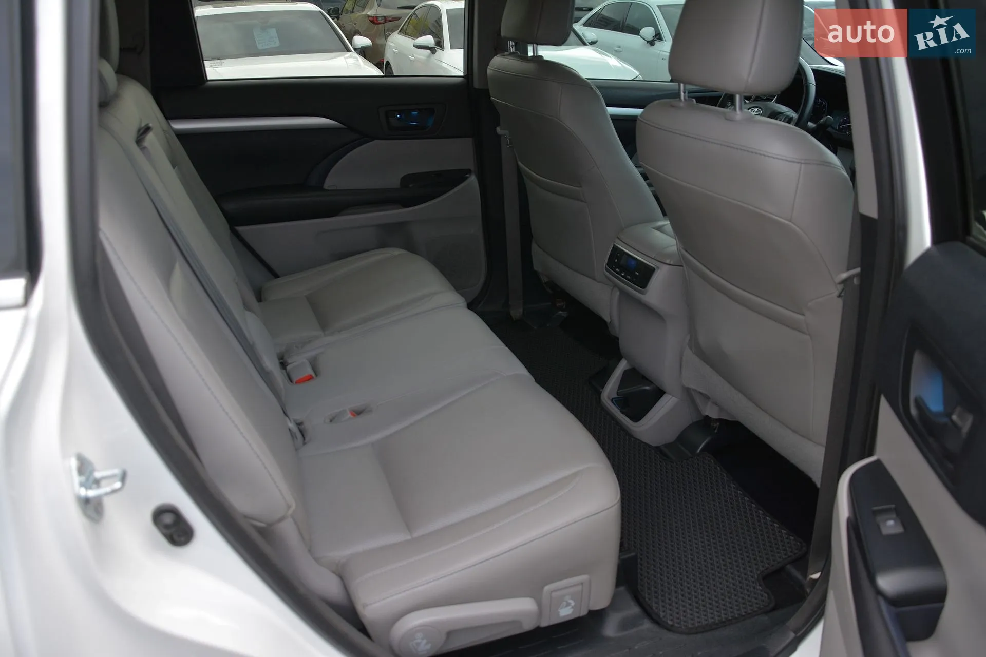 2016 Toyota Highlander - мініатюра 26