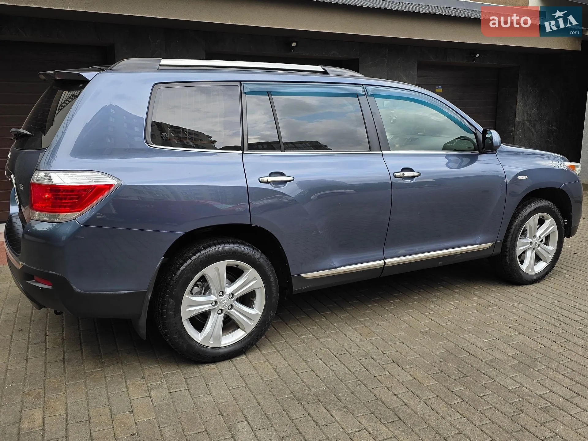 2011 Toyota Highlander - мініатюра 12
