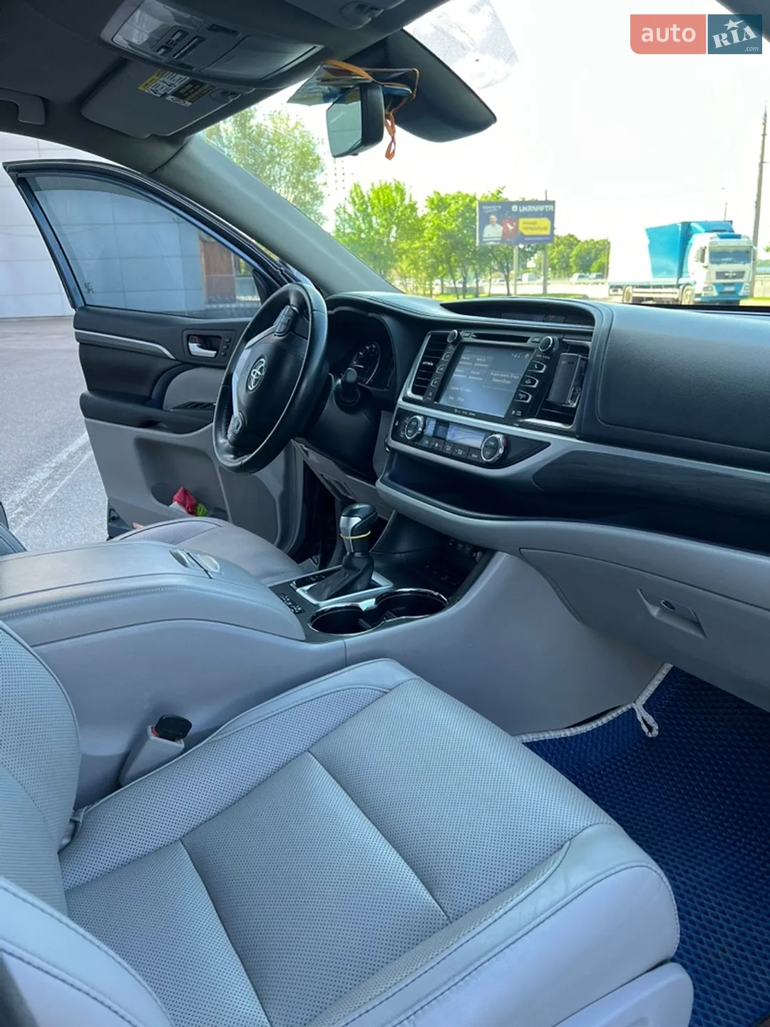 2017 Toyota Highlander - мініатюра 21