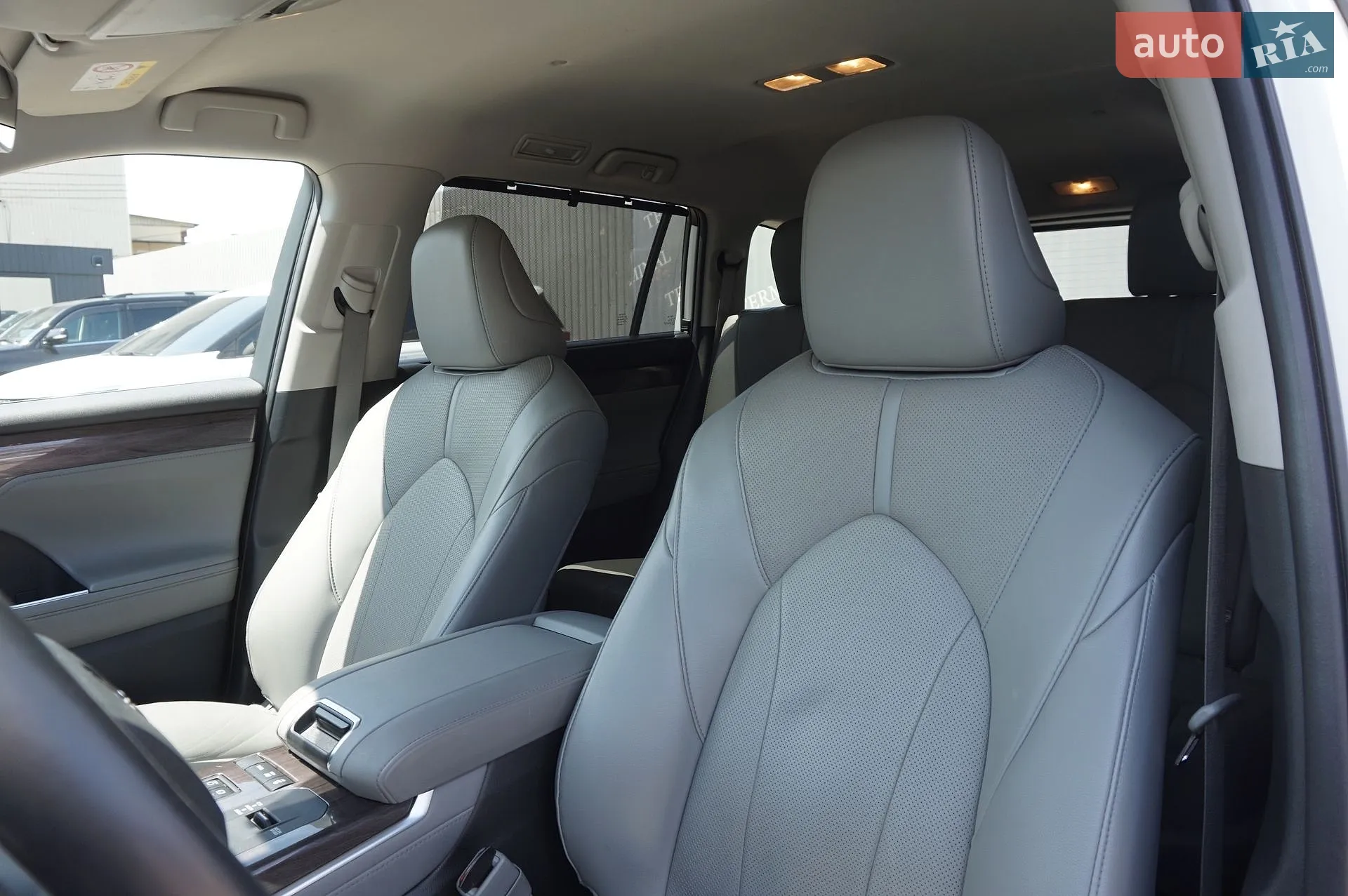 2022 Toyota Highlander - мініатюра 23