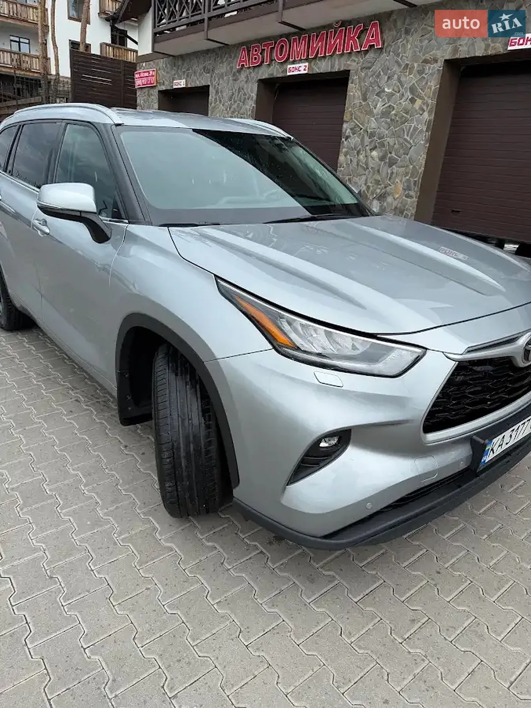 2020 Toyota Highlander - мініатюра 2