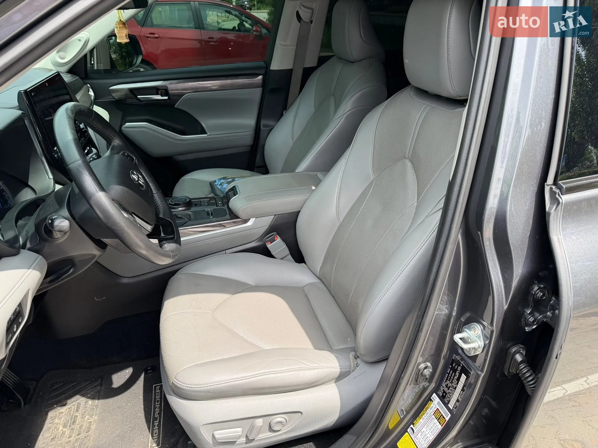 2020 Toyota Highlander - мініатюра 4