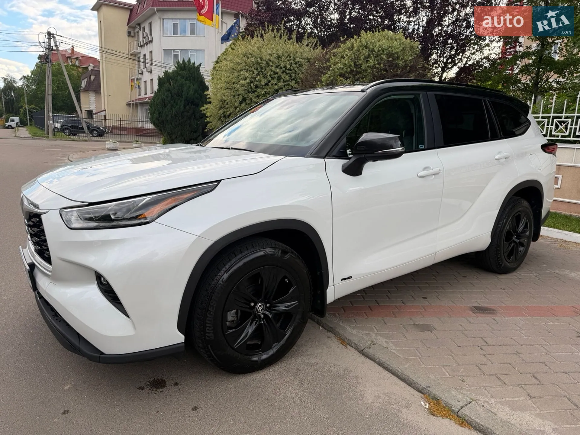 2022 Toyota Highlander - фото 1