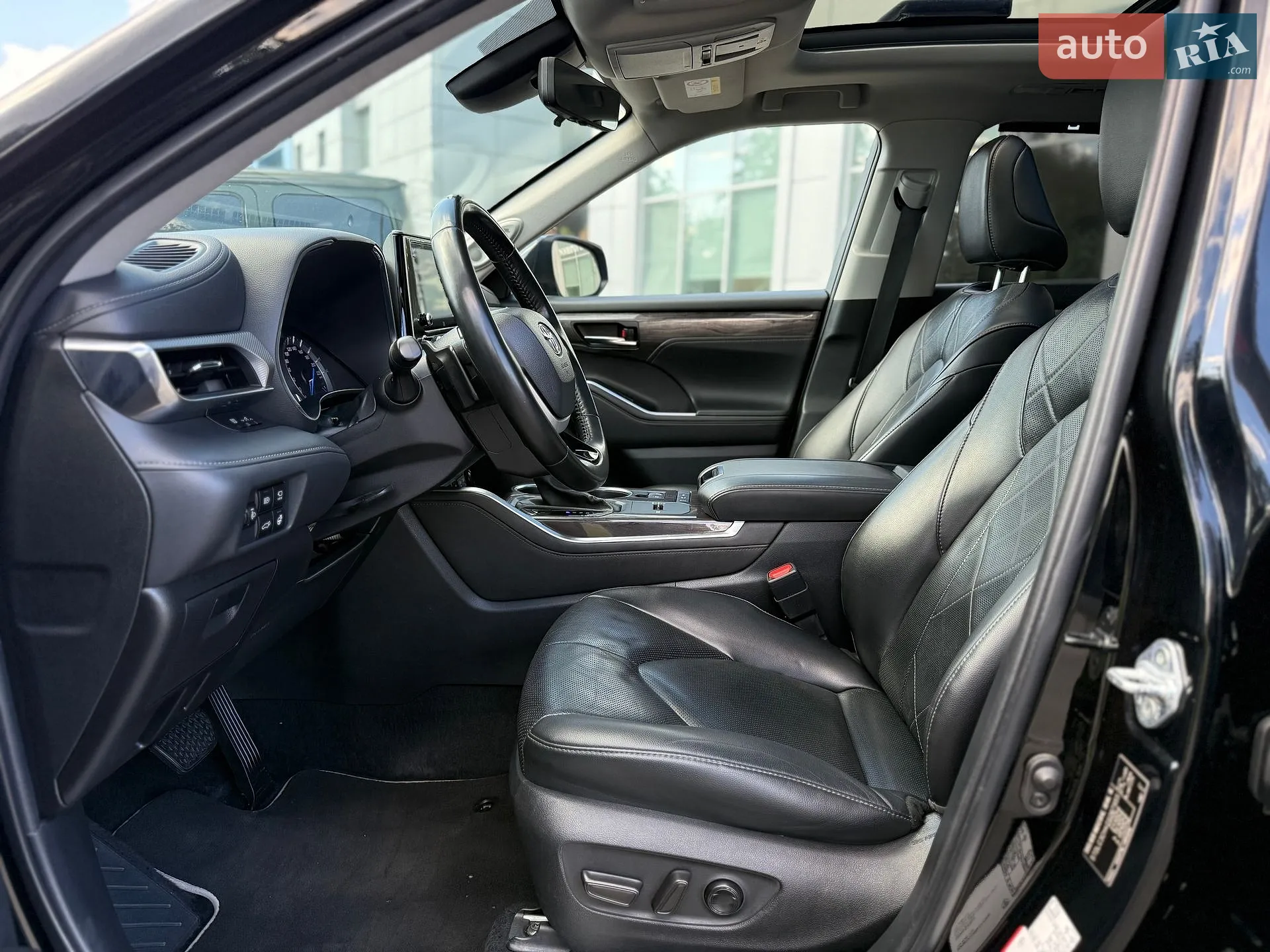 2022 Toyota Highlander - мініатюра 17